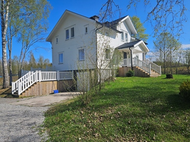 Villa i Gusselby, Örebro, Lindesberg, Annelundsvägen 9