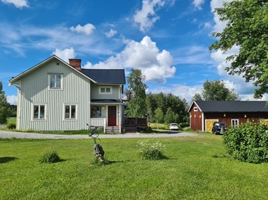 Villa i Svenstavik, Jämtland, Berg, Lillhallen 221