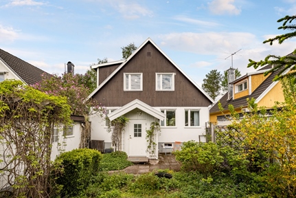 Villa i Jakobsberg, Järfälla, Stockholm, Tvåspannsvägen 41