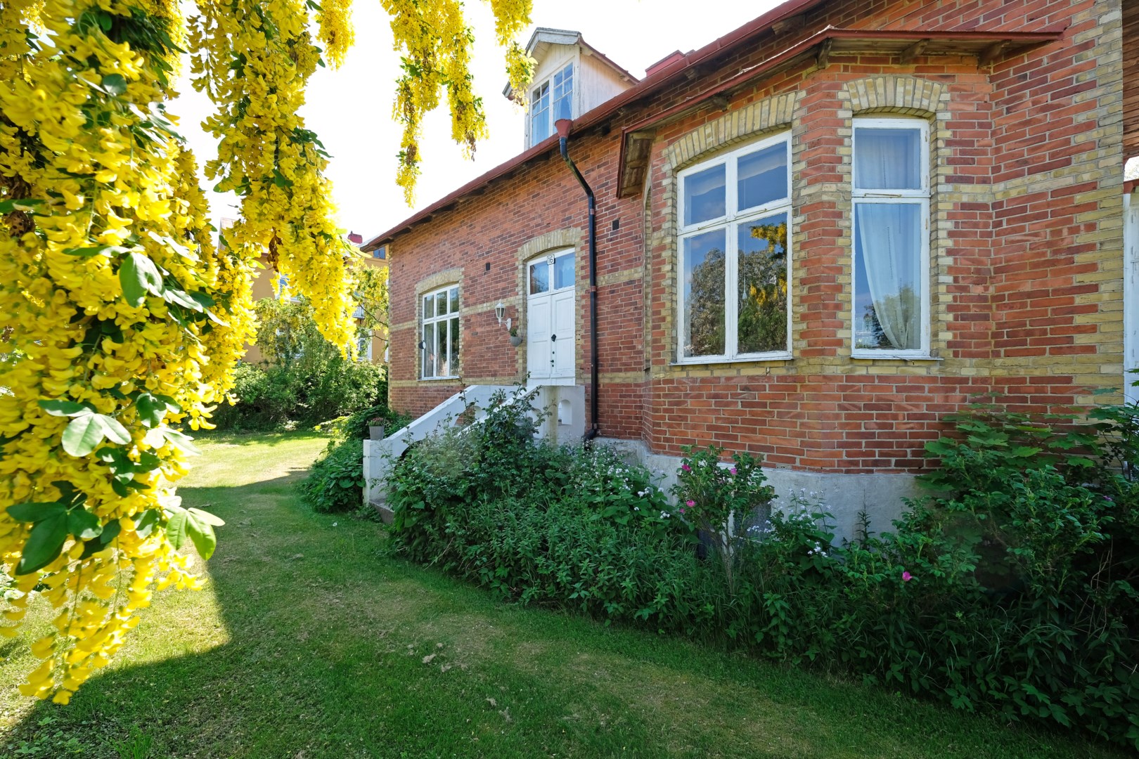 9