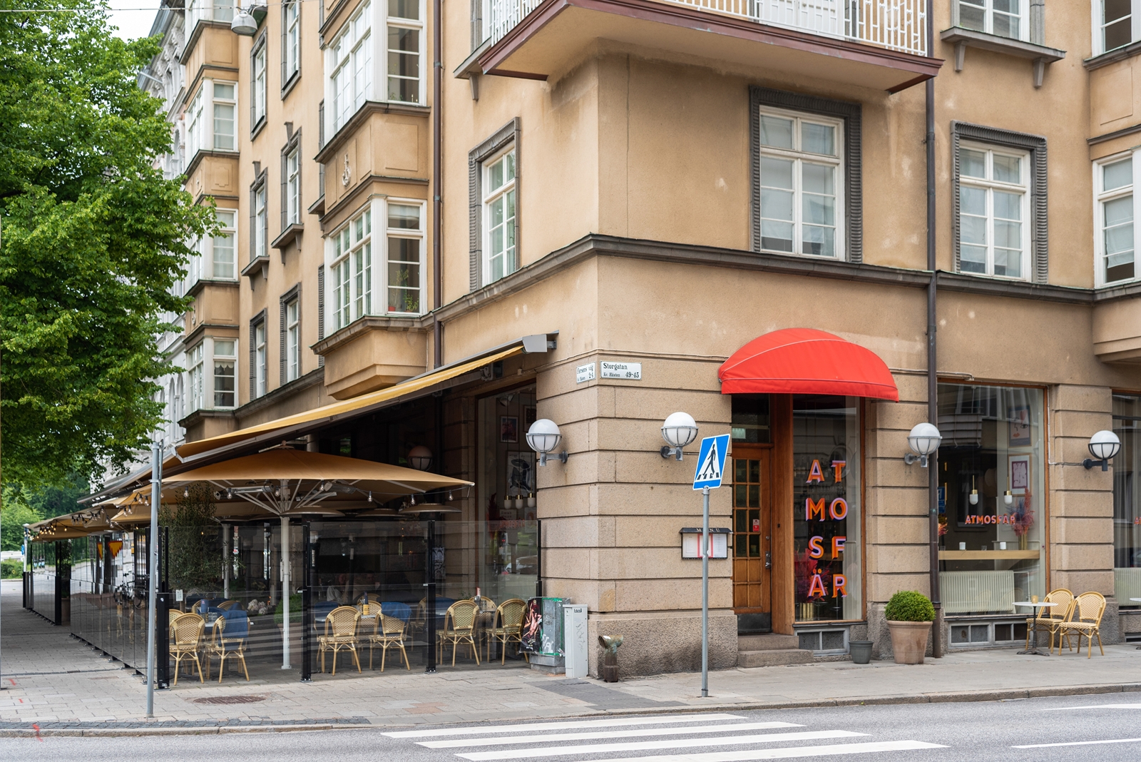 33