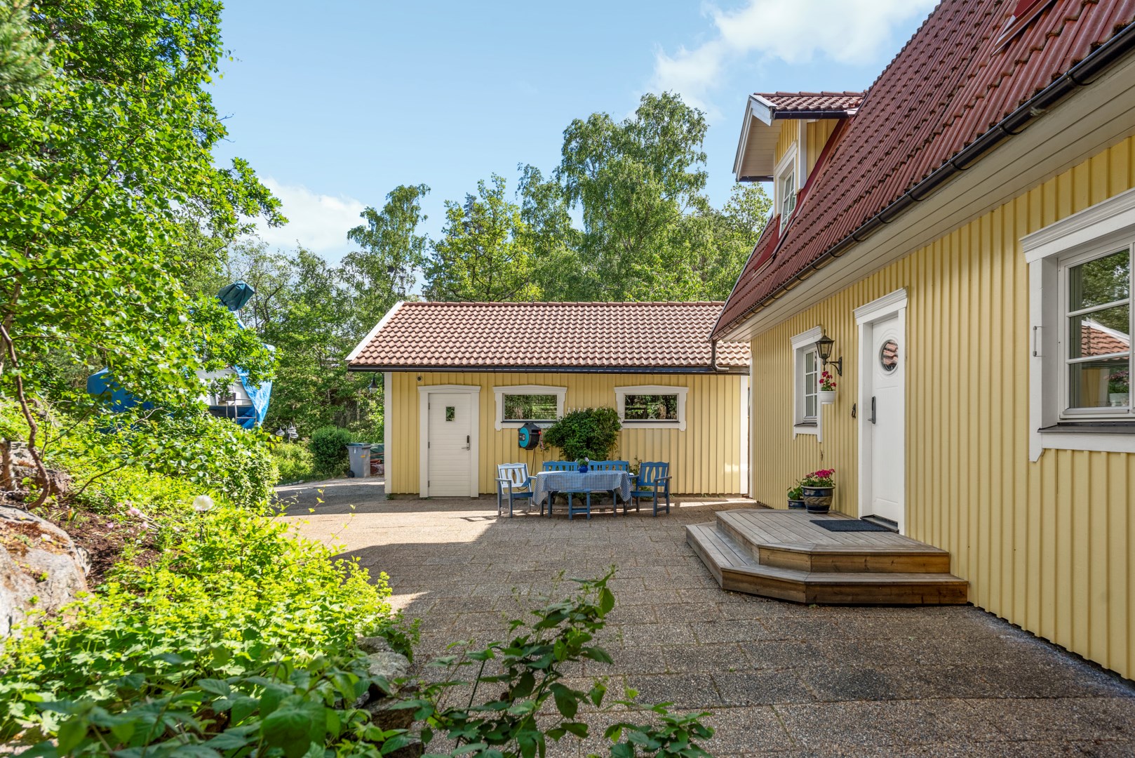 Villa i Tyresö Strand, Stockholm, Björnbärsvägen 7