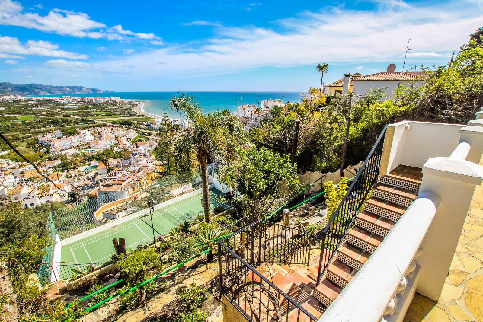 Villa i Nerja, Punta Lara, Andalusien, La Axarquía, Costa del Sol East - Nerja / P