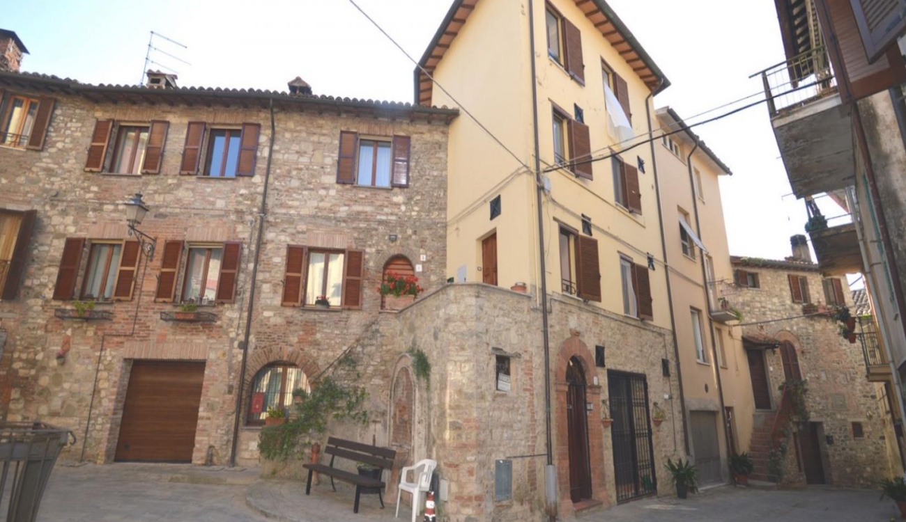 Ägarlägenhet i Umbrien, Marsciano, Umbria, Perugia, Italien, Marsciano