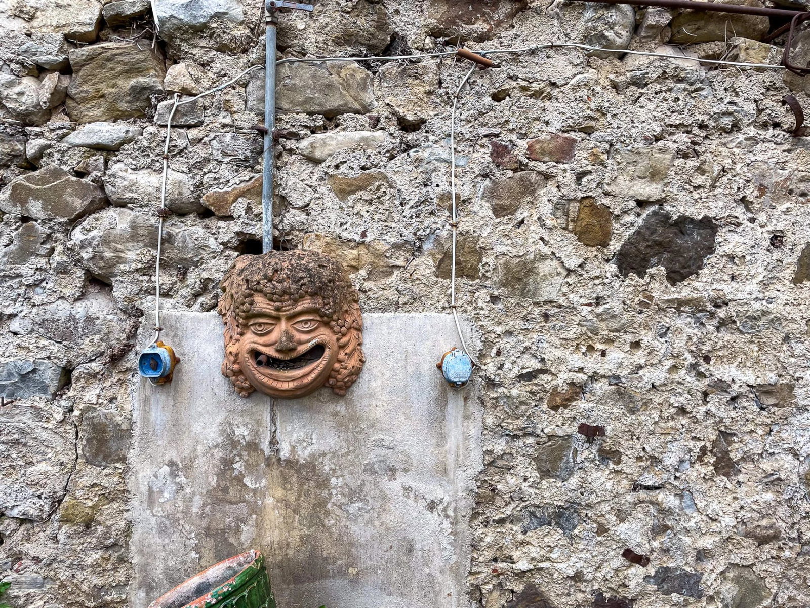 25