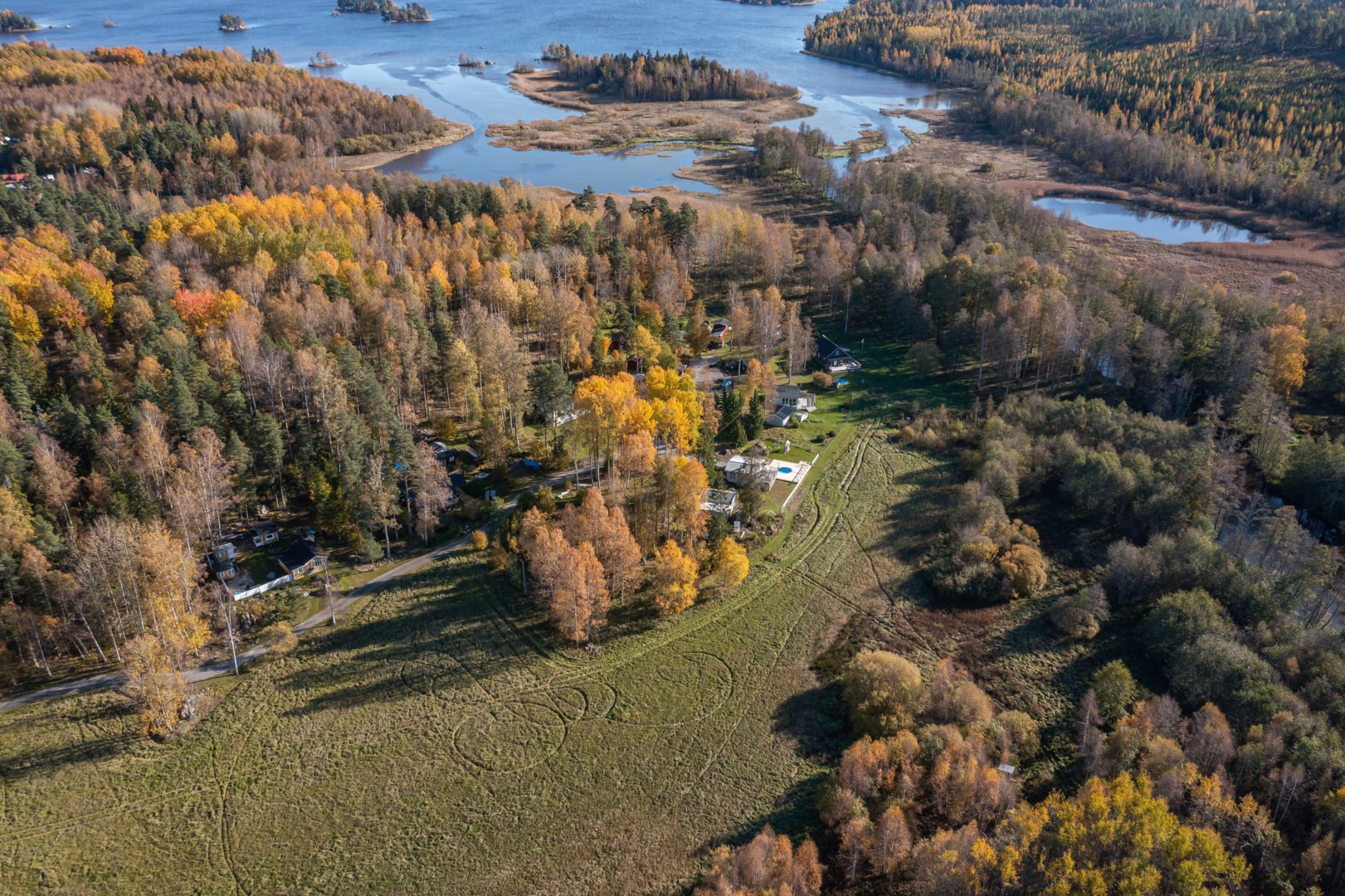 Tomt i Örebro kommun, Sverige, Furunäs 218