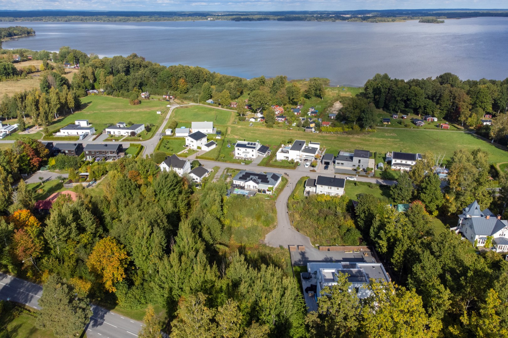 Tomt i Örebro kommun, Sverige, Forellvägen 10