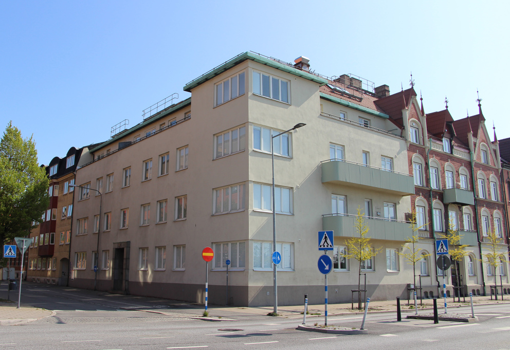 9