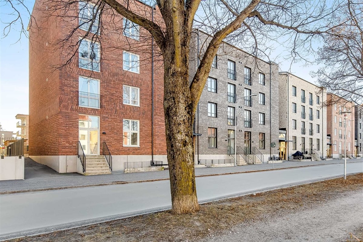 Lägenhet i Gamla staden, Eskilstuna, Södermanland, Knut Hellbergsgatan 13