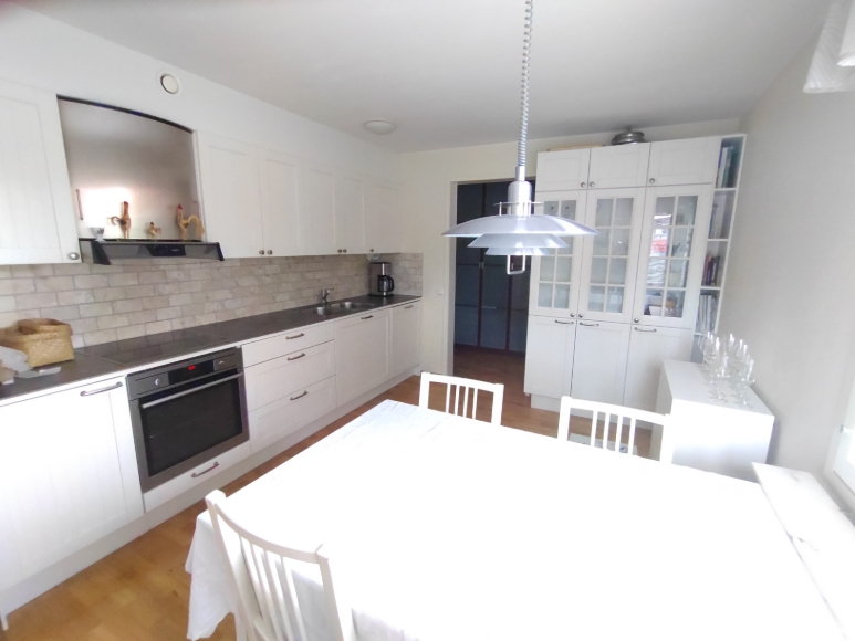 Lägenhet i Bollstanäs, Upplands Väsby, Stockholm, Svedjevägen 17