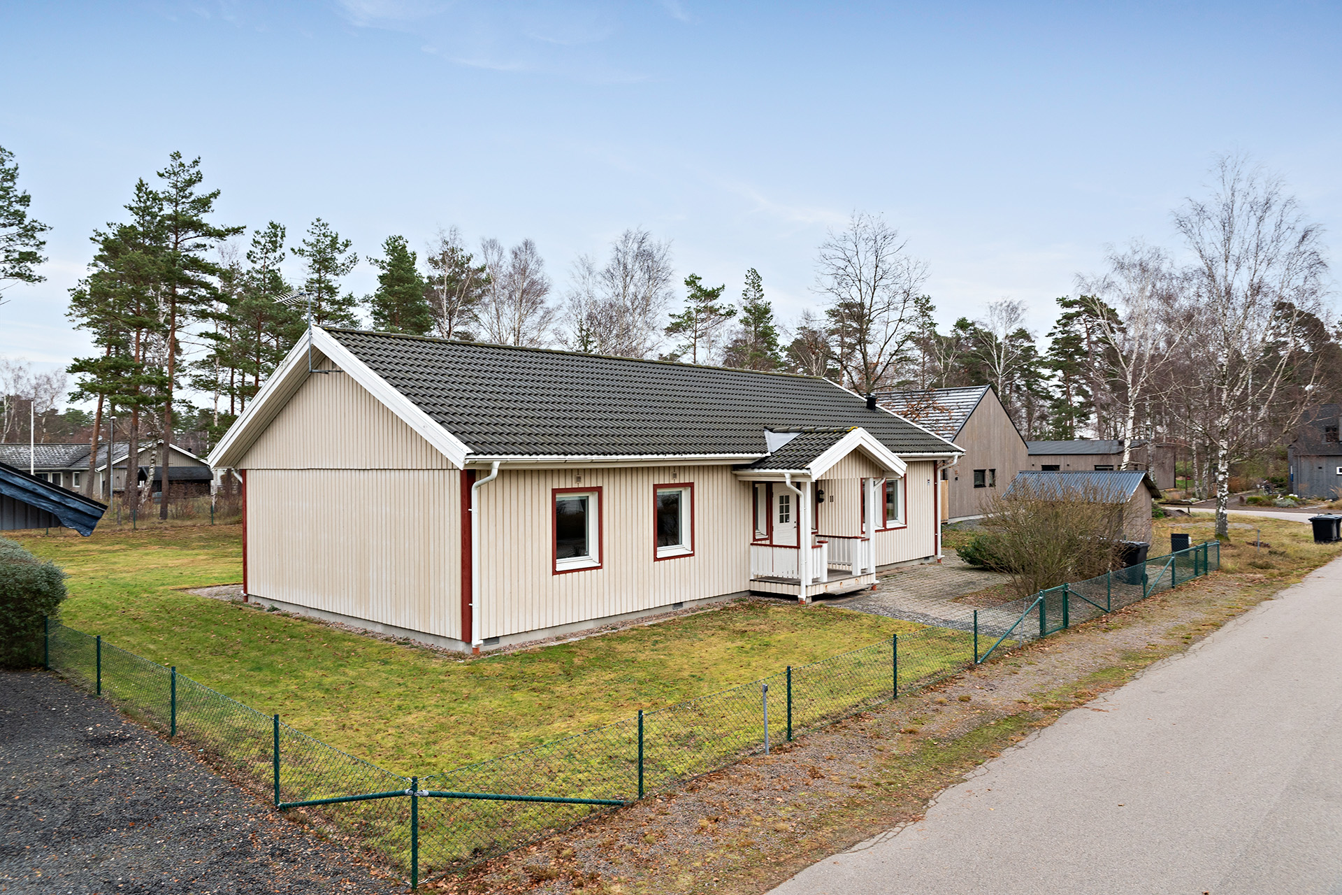 Villa i Mellbystrand, Halland, Laholm, Plommonvägen 11
