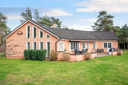 Villa i Kämpinge, Höllviken, Hedvägen 8