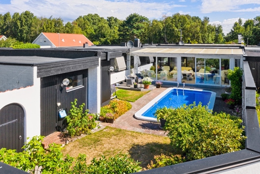 Radhus i Skanör med Falsterbo, Skåne, Vellinge, Sandvipevägen 6