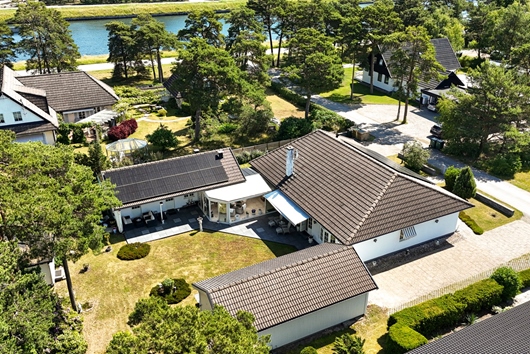 Villa i Ljunghusen, Höllviken, Skåne, Vellinge, Marinavägen 35b