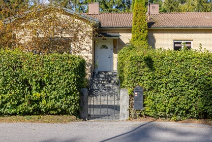 Villa i Edsviken, Sollentuna, Gösta Tamms väg 11