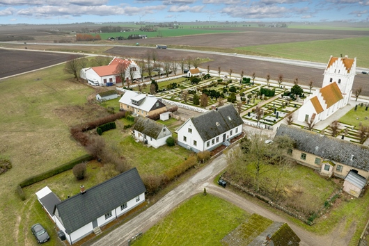 Tomt i Skegrie, Skåne, Trelleborg, Skegrie kyrkväg 17A