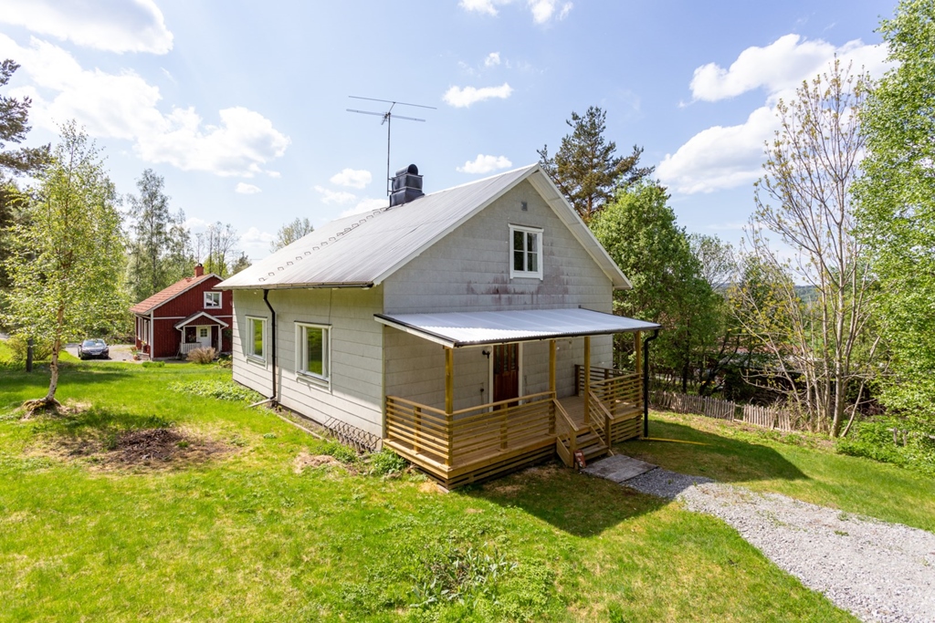 Villa i Storå, Sverige, Jönshyttan 205