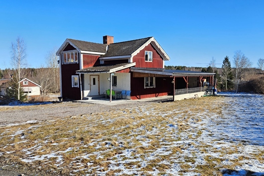 Villa i Gusselby, Örebro, Lindesberg, Kvarnabergsvägen 32