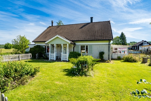 Villa i Hällaboda, Storå, Örebro, Lindesberg, Kvarnvägen 22
