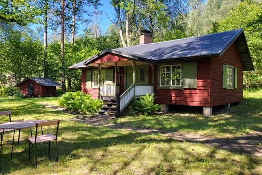 Villa i Vintrosa, Örebro, Lekeberg, Svenshyttan 14