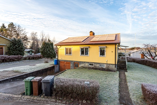 Villa i Frövi, Örebro, Lindesberg, Granstigen 13