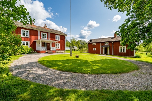 Gods och gårdar i Kopparberg, Örebro, Ljusnarsberg, Björkäng Gård 225, 223