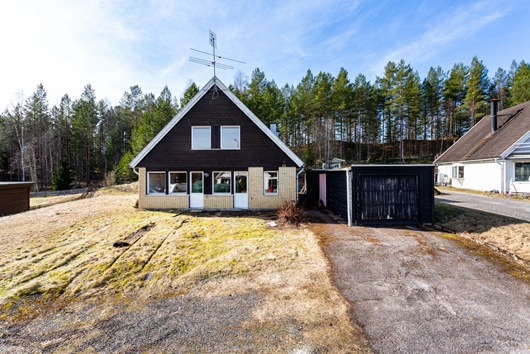 Villa i Ställdalen, Örebro, Ljusnarsberg, Skogsvägen 15