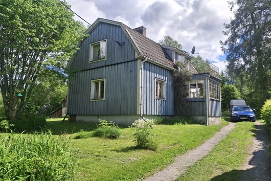 Villa i Stråssa, Örebro, Lindesberg, Kårberget INGEVALLSKULLE 236