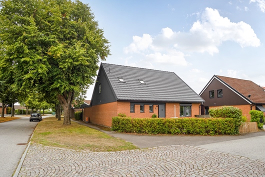 Villa i Pilevall, Trelleborg, Skåne, Banvallsvägen 44