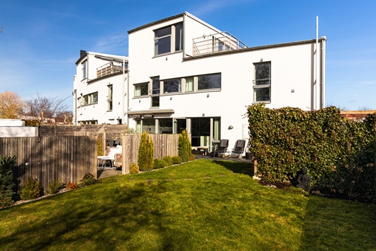 Radhus i Mariastaden, Helsingborg, Skåne, Grönsångaregatan 9