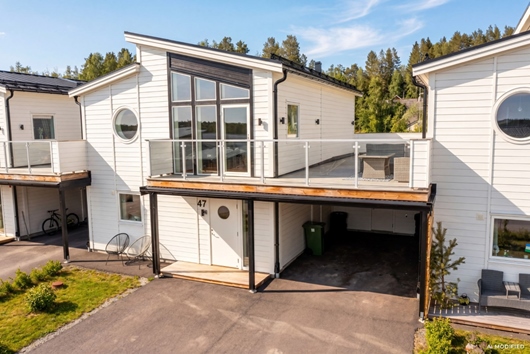 Radhus i Dvärsätt, Jämtland, Krokom, Sandnäsvägen 47