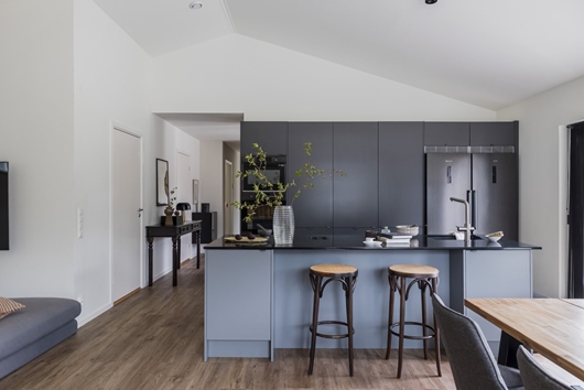 Villa i Alunda, Uppsala, Stavby-Husby 60