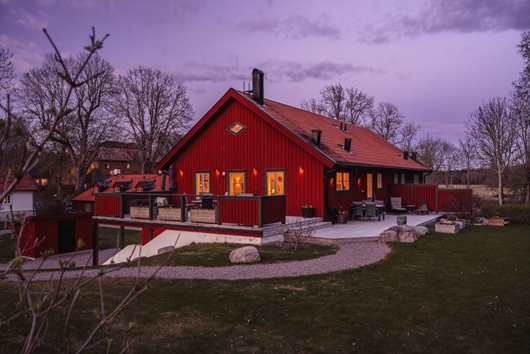 Radhus i Länna, Uppsala, Länna gård 11A