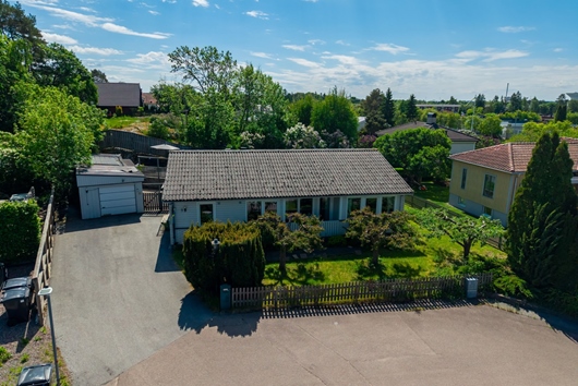 Villa i Årsta, Uppsala, Rädisegatan 3