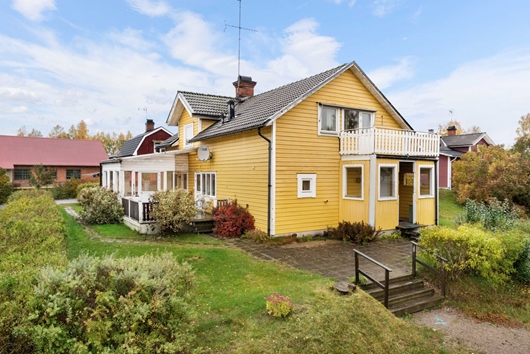 Villa i Runhällen, Uppsala, Heby, Kvartsvägen 2