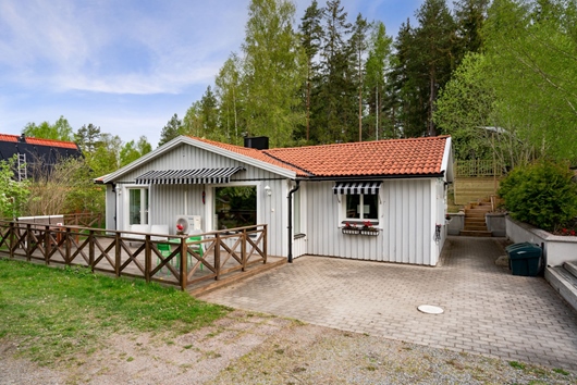 Villa i Lugnet, Uppsala, Nodéns väg 12