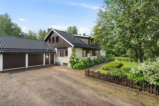 Villa i Österbybruk, Uppsala, Östhammar, Film kyrkby 113