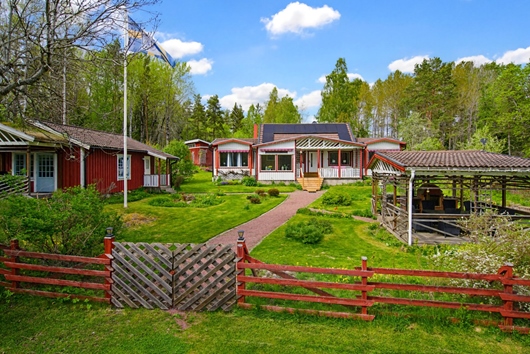 Villa i Knutby, Uppsala, Österbyggeby 109
