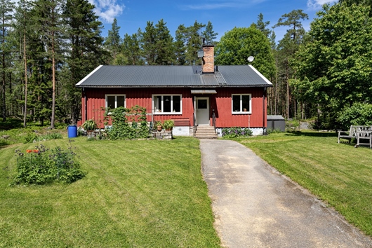 Villa i Järlåsa, Uppsala, Heby, Andersbo 102