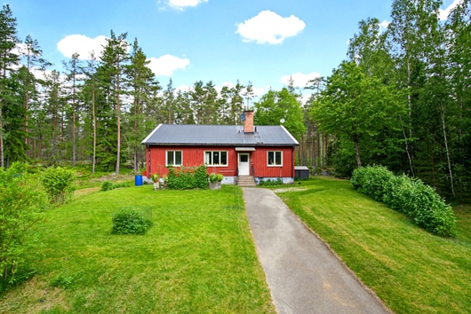 Villa i Järlåsa, Uppsala, Heby, Andersbo 102
