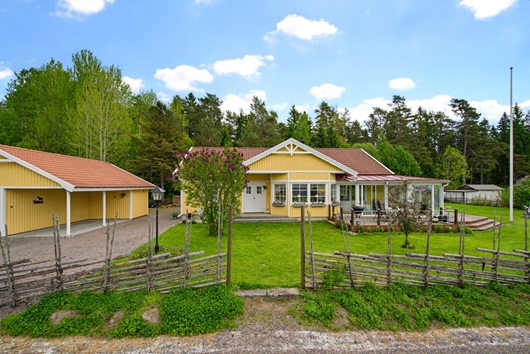 Villa i Österbybruk, Uppsala, Östhammar, Tallbacken 38