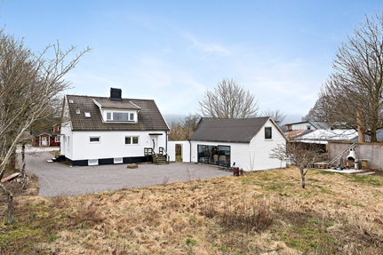 Villa i Hasslöv, Laholm, Våxtorpsvägen 33