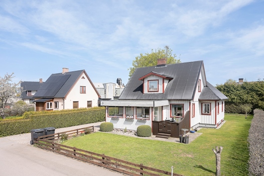 Villa i Vallberga, Halland, Laholm, Långgatan 5