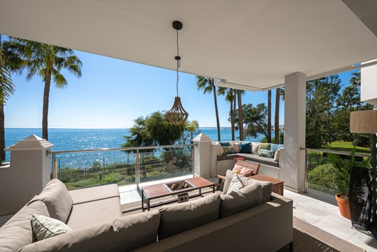 Ägarlägenhet i Andalucía, Estepona, Andalusien, Costa del sol occidental, Punta de la Plata