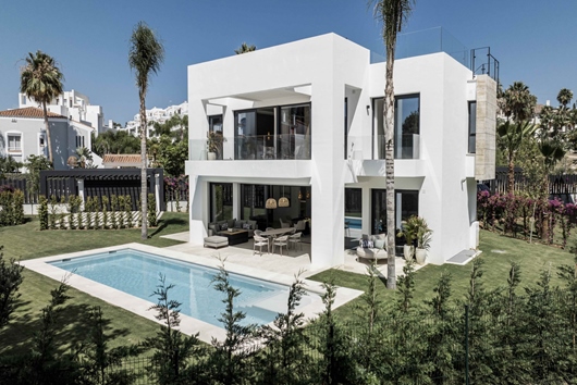 Villa i Andalucía, Estepona, Nueva atalaya, Andalusia, Malaga, El Campanarío