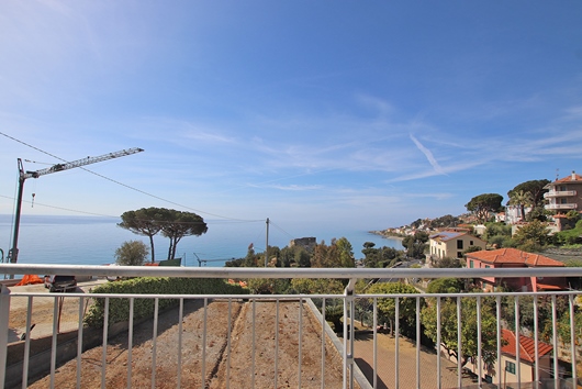 Ägarlägenhet i Liguria, Arma di taggia, Ligurien, Provincia di imperia, Via Aurelia Ponente, Arma di T