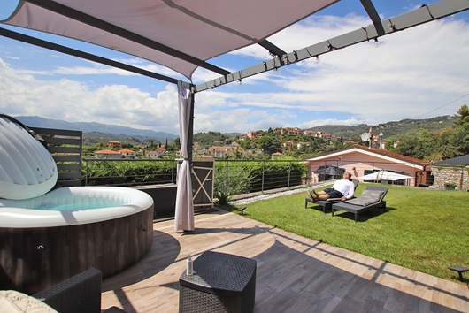 Radhus i Liguria, Imperia, Ligurien, Provincia di imperia, Via Cantalupo, 56