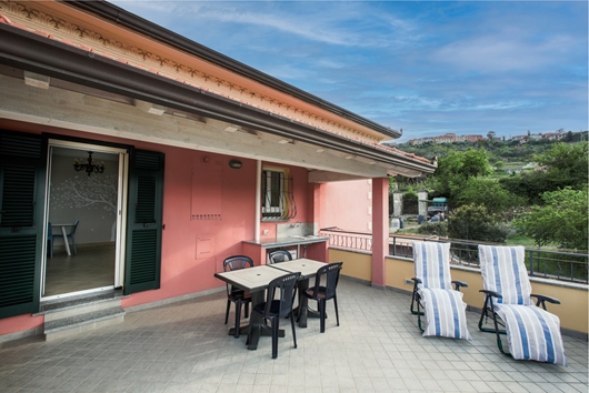 Ägarlägenhet i Liguria, Imperia, Ligurien, Provincia di imperia, Strada Comunale Poggi 128