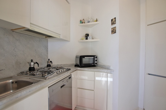 Ägarlägenhet i Liguria, Grimaldi, Ligurien, Provincia di imperia, Corso Mentone 50