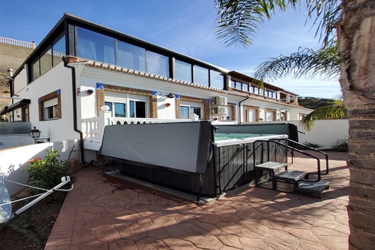 Villa i Costa del sol, Andalusien, Comarca de la costa granadina, Rancho Rio Verde - Almunecar